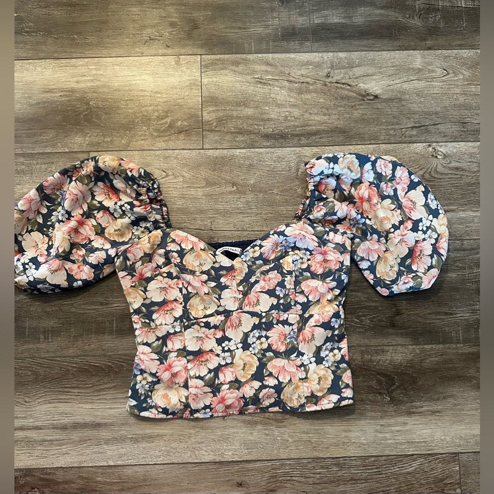Abercrombie & Fitch Floral Top